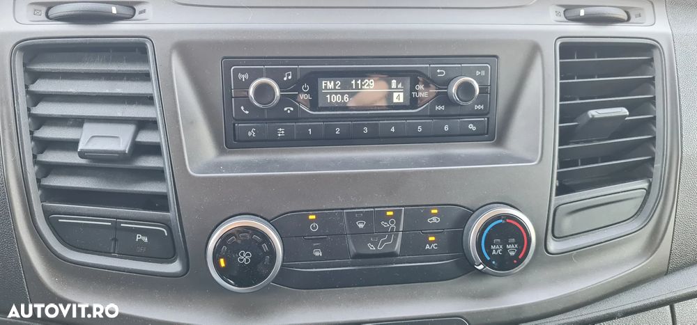 Ford TRANSIT CUSTOM - 10