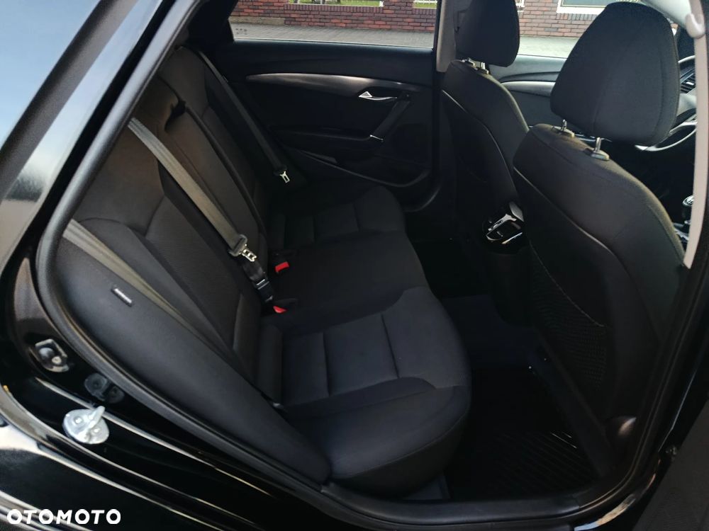 Hyundai i40 Kombi 2.0 Family - 22