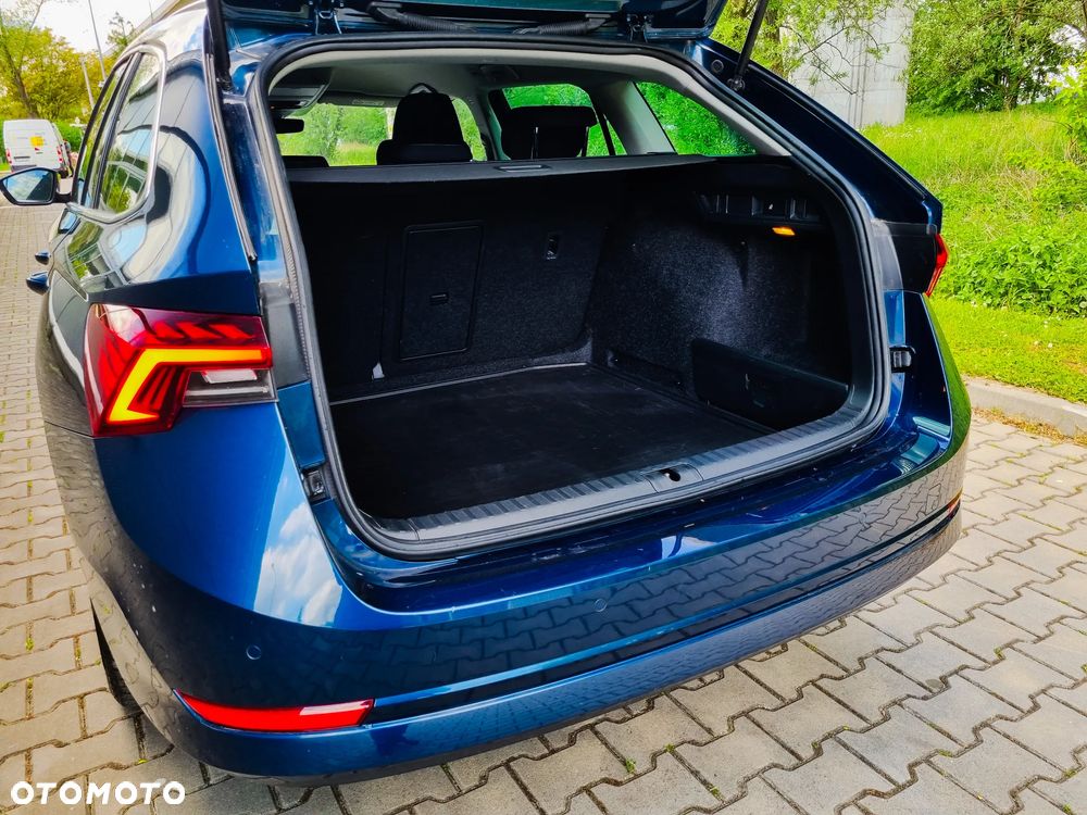Skoda Octavia 2.0 TDI SCR Style DSG - 35