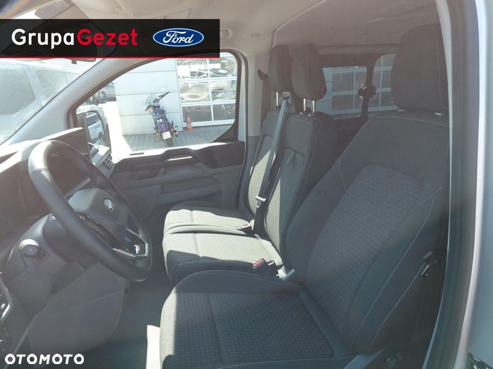 Ford Transit Custom - 11