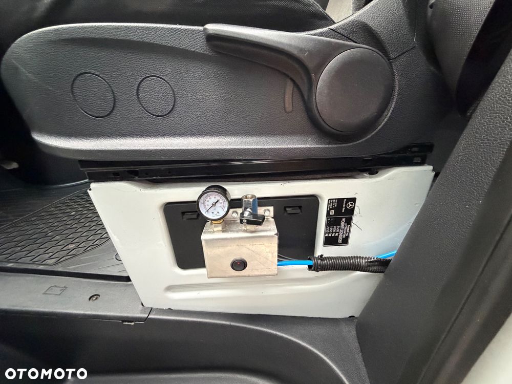 Mercedes-Benz Sprinter - 6