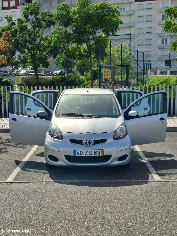 Toyota Aygo Standard - 3
