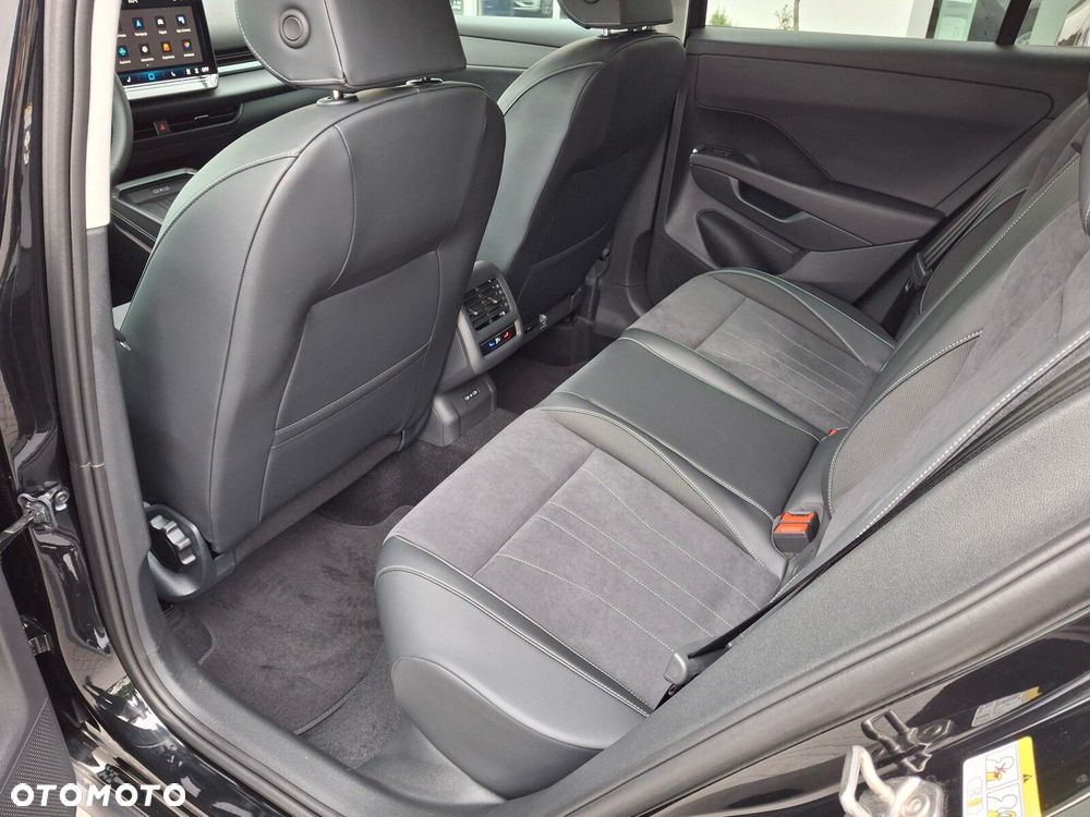 Volkswagen T-Roc 1.5 eTSI Style DSG - 18