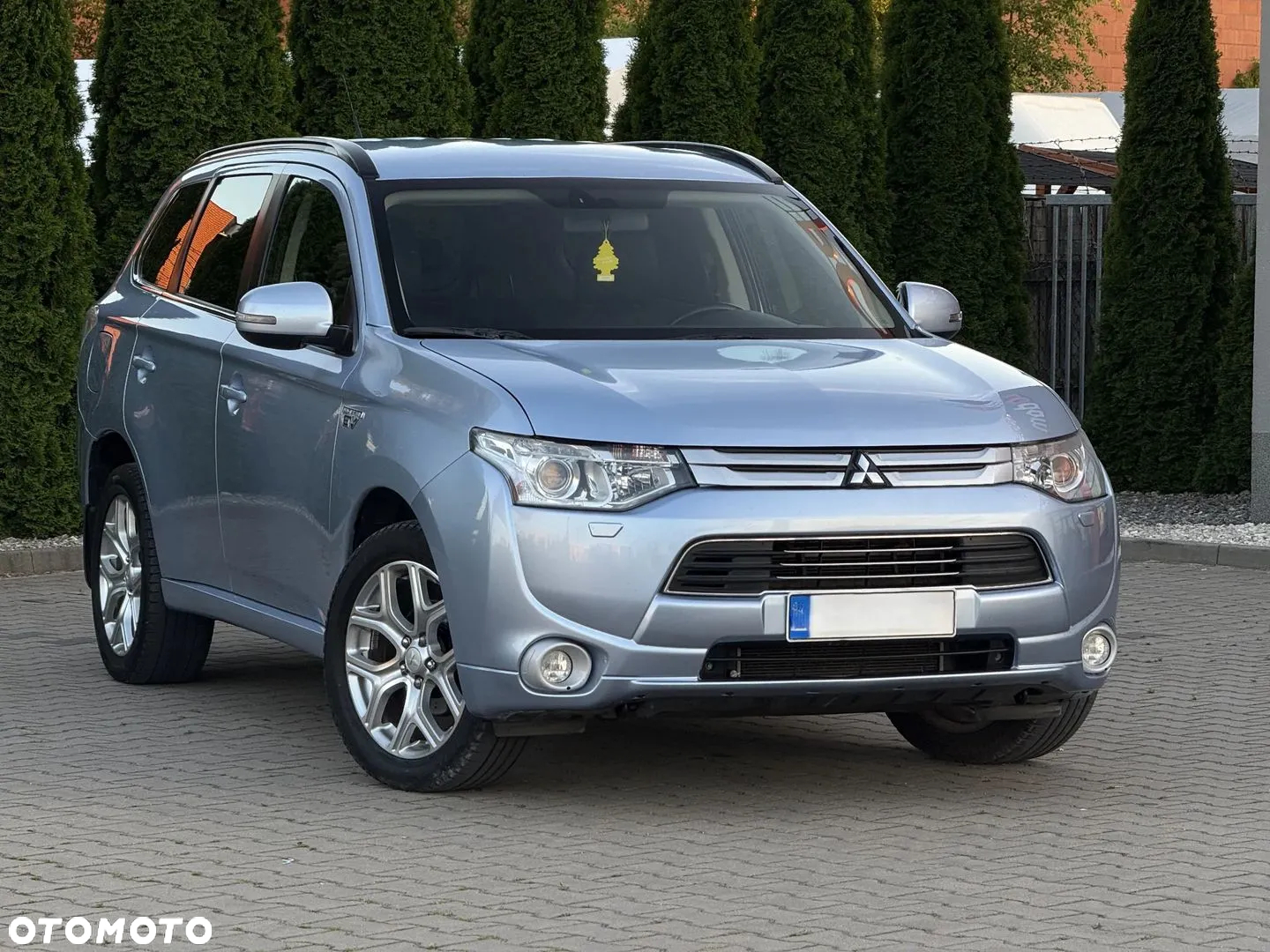 Mitsubishi Outlander 2.0 4WD Plug-In Hybrid Top - 11