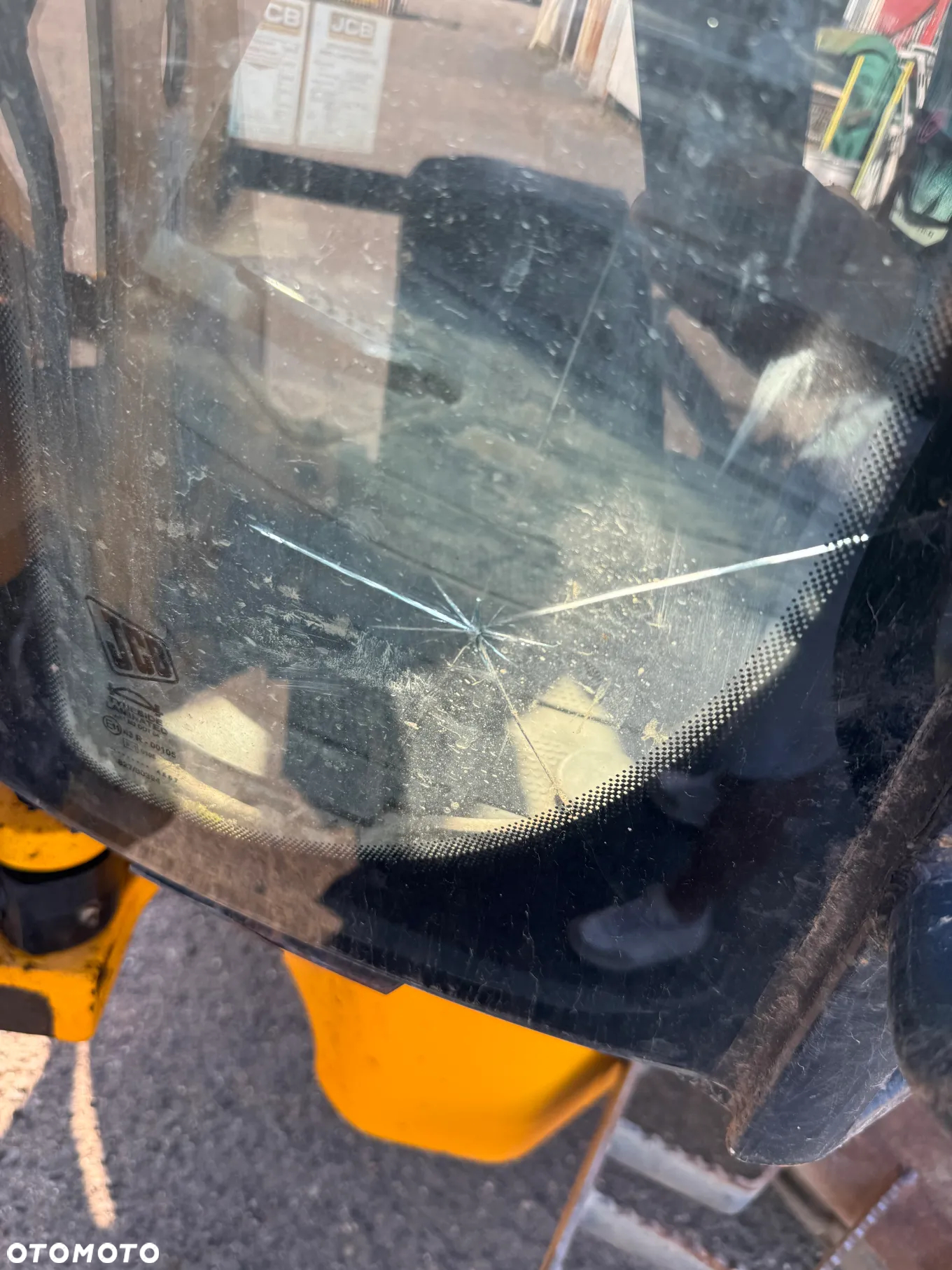 JCB 407 - 19