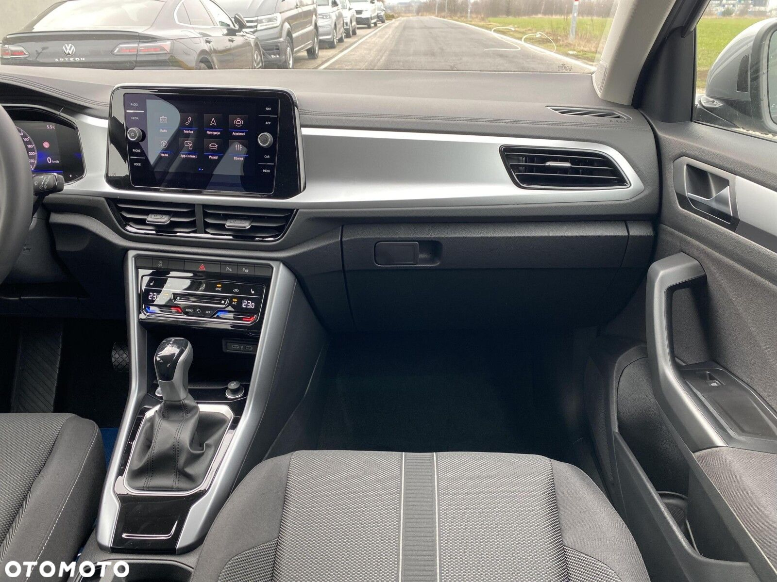 Volkswagen T-Roc - 25