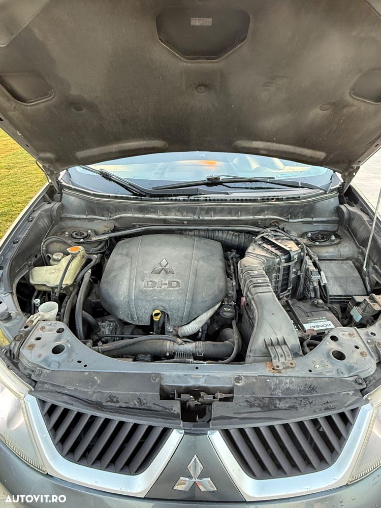 Mitsubishi Outlander 2.2 DI-D Instyle - 14