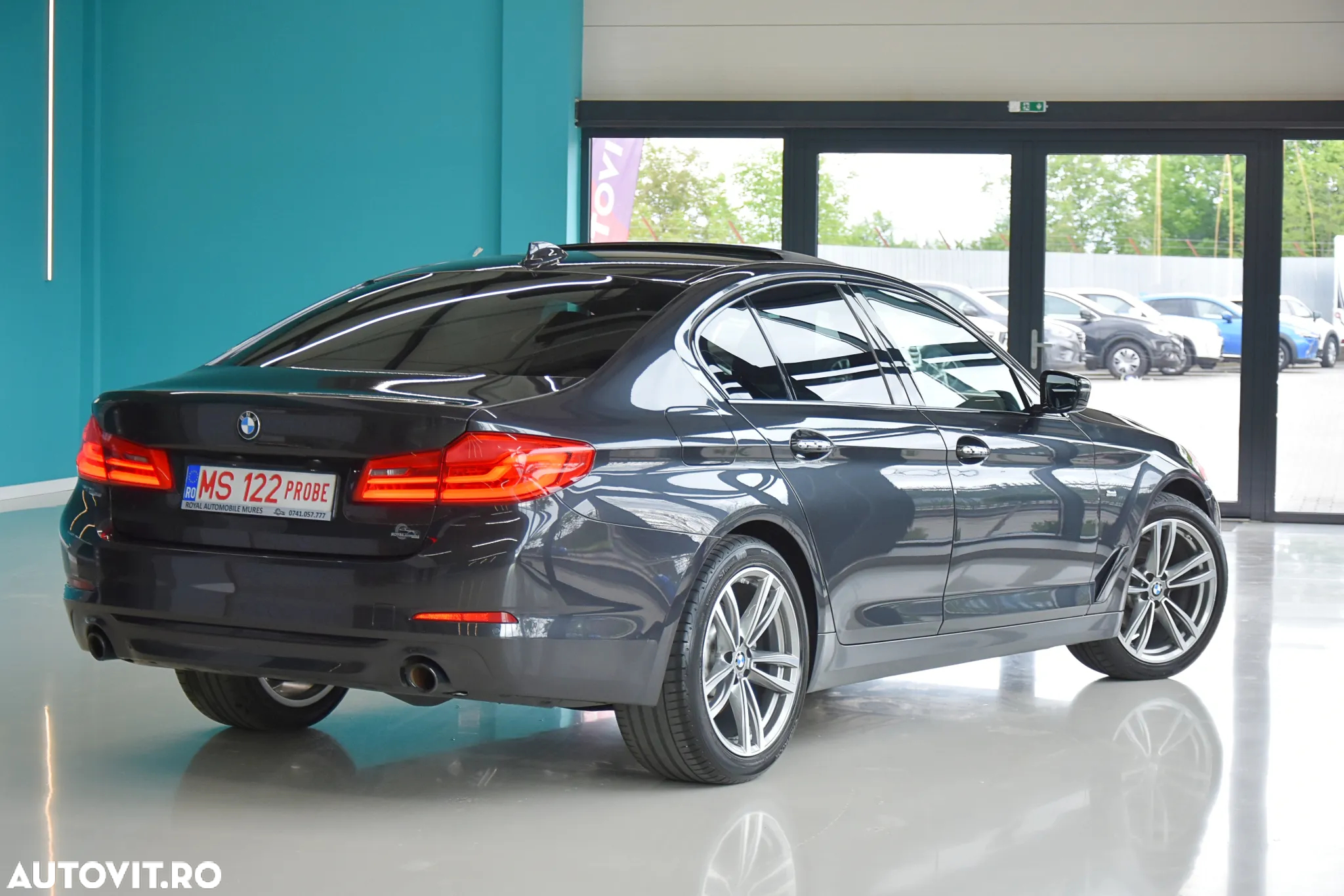 BMW Seria 5 520d xDrive Aut. Sport Line - 3
