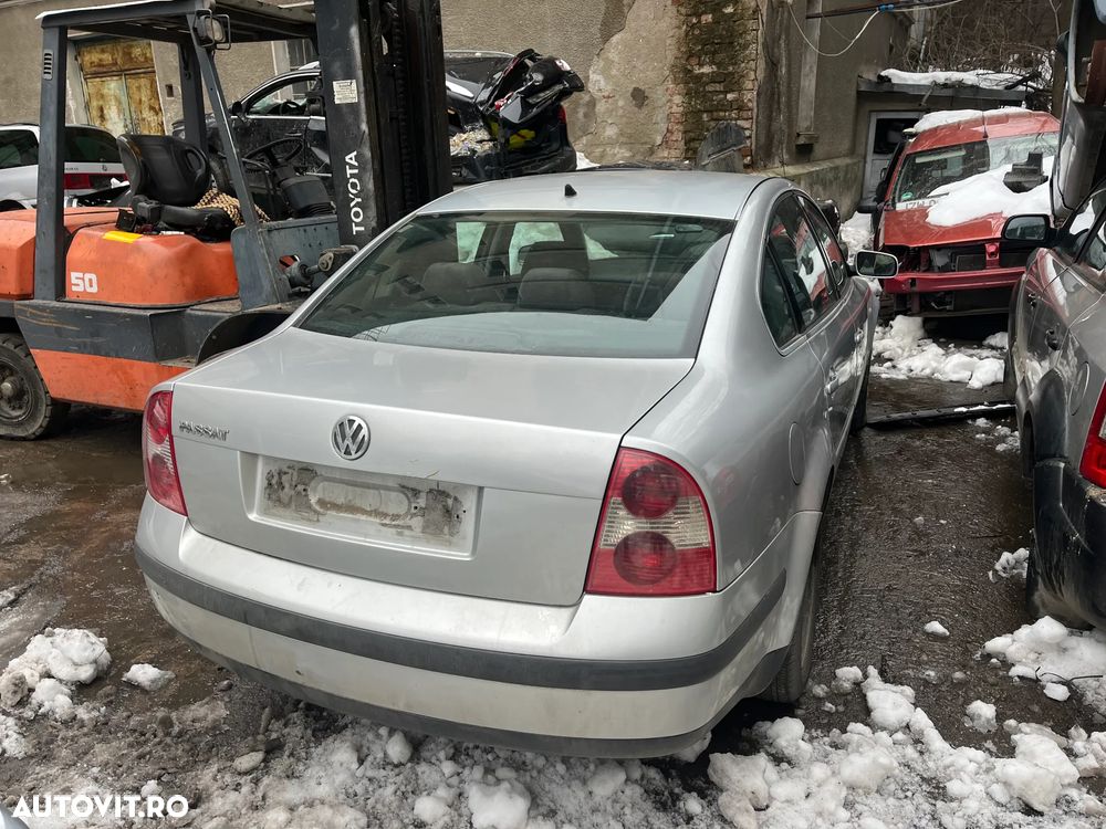 Dezmembrez VW Volkswagen Passat B5.5 gri argintiu 1,9 TDI AWX - 4