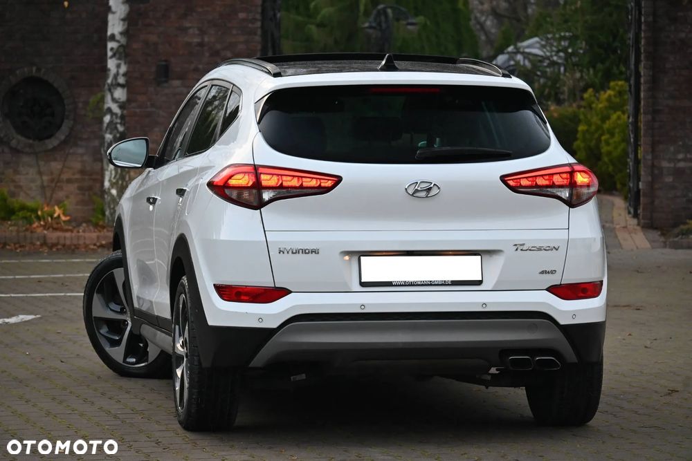 Hyundai Tucson 2.0 CRDi Premium 4WD - 16