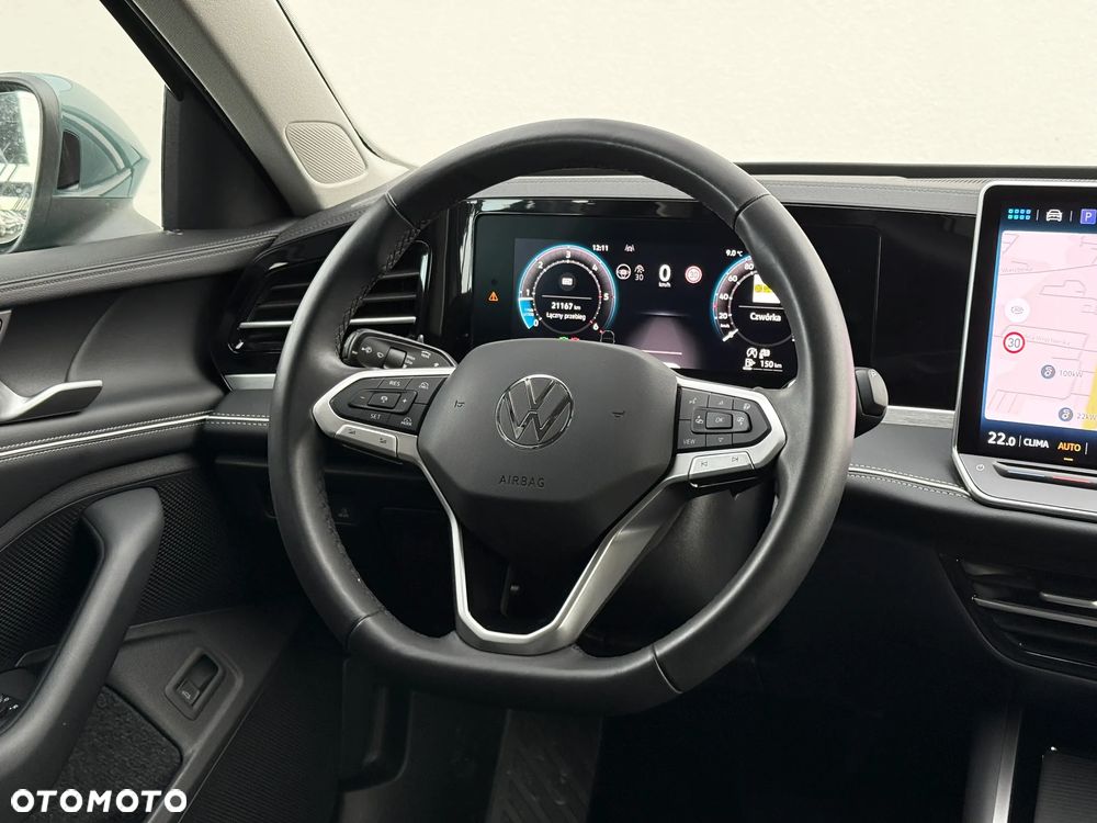 Volkswagen Passat Variant 2.0 TDI SCR DSG Elegance - 15