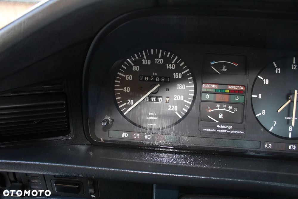 BMW Seria 5 518 i - 17