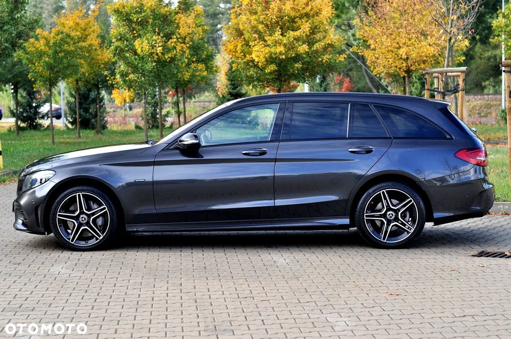 Mercedes-Benz Klasa C 300 9G-TRONIC AMG Line - 14