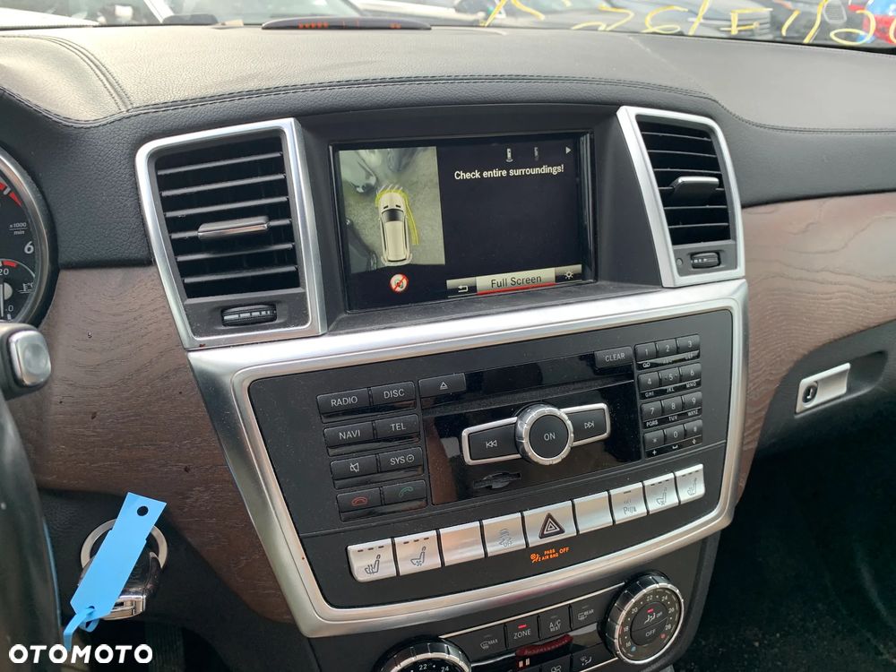Mercedes-Benz GL 350 BlueTec 4-Matic - 12