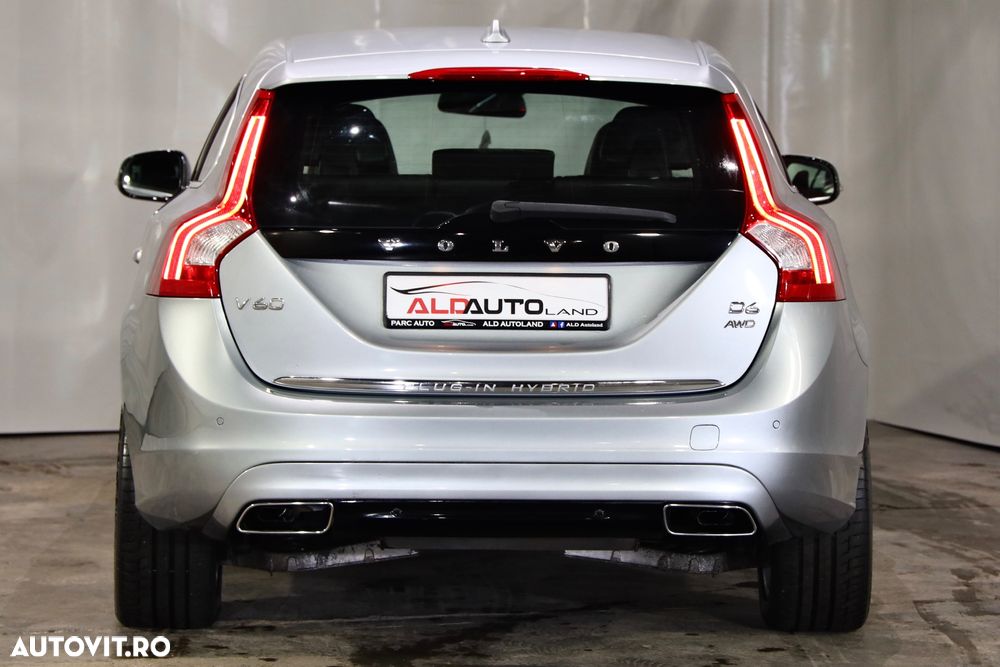Volvo V60 D6 Plug-In-Hybrid AWD Geartronic Momentum - 37
