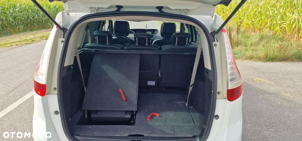 Renault Grand Scenic - 37