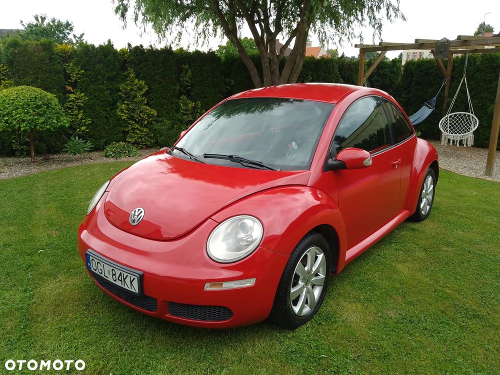 Volkswagen New Beetle - 1