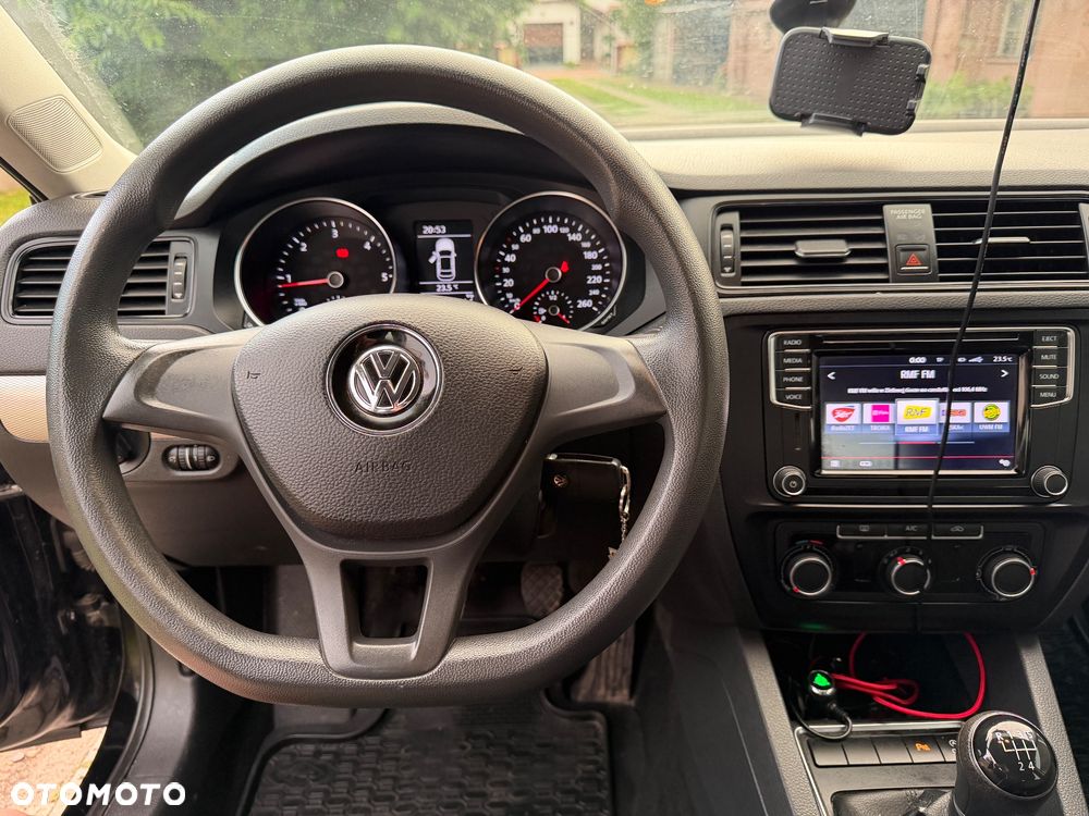 Volkswagen Jetta 2.0 TDI DPF BMT Trendline - 8