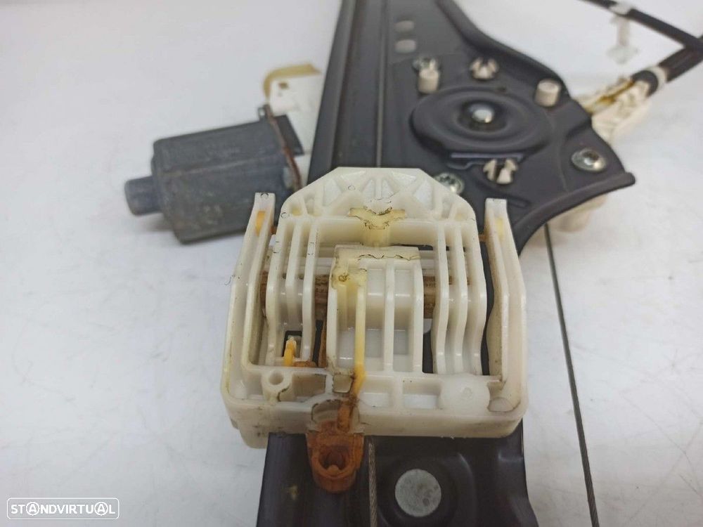 ELEVADOR FRENTE ESQUERDO BMW SERIE 3 BERLINA (E90) 320D - 7