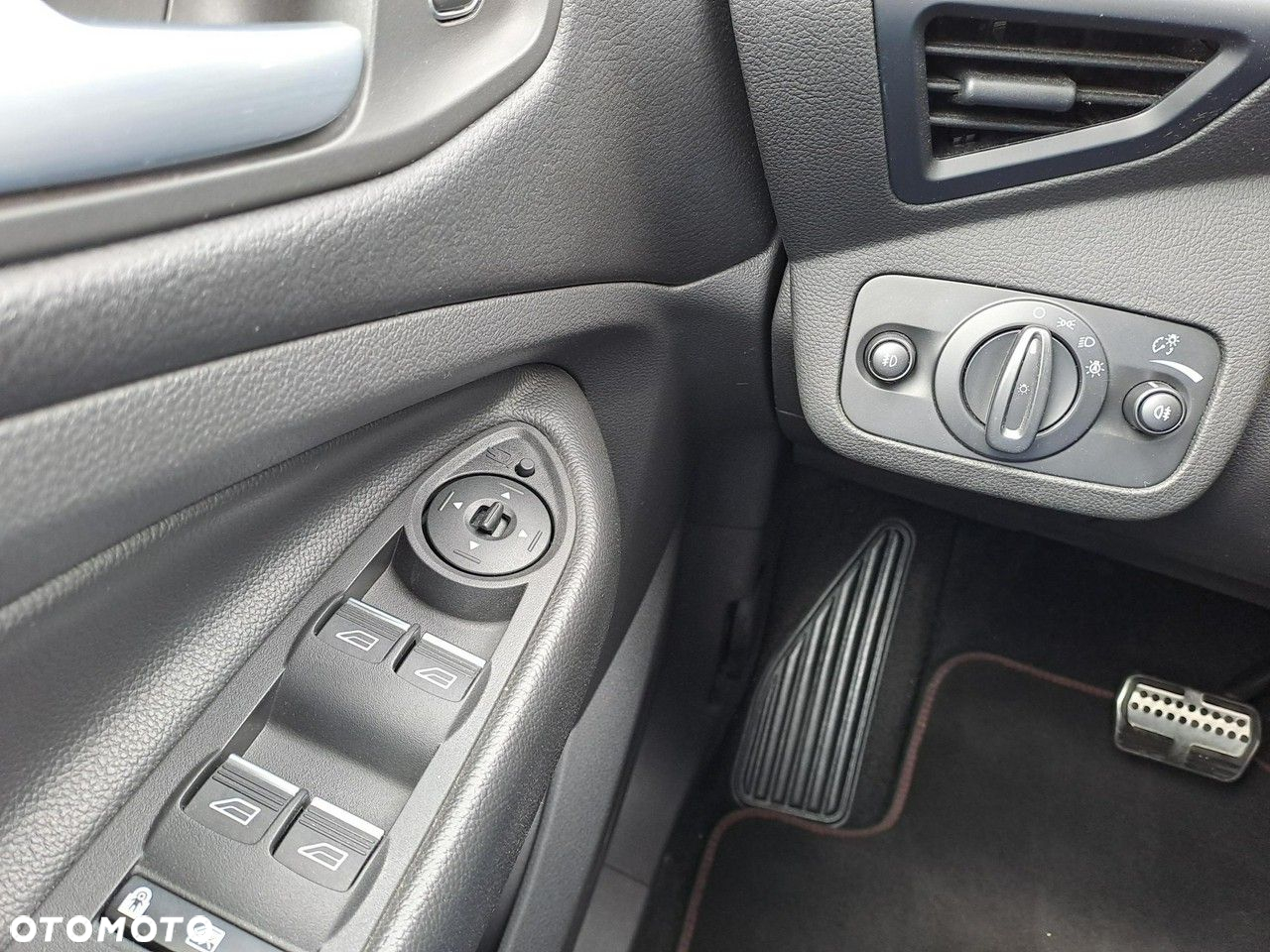 Ford Kuga - 22