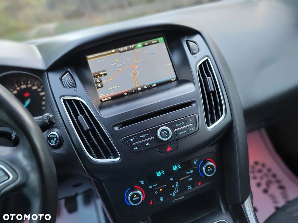 Ford Focus 1.0 EcoBoost Titanium - 20