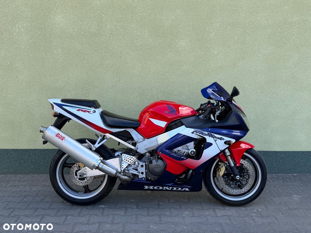 Honda CBR - 8