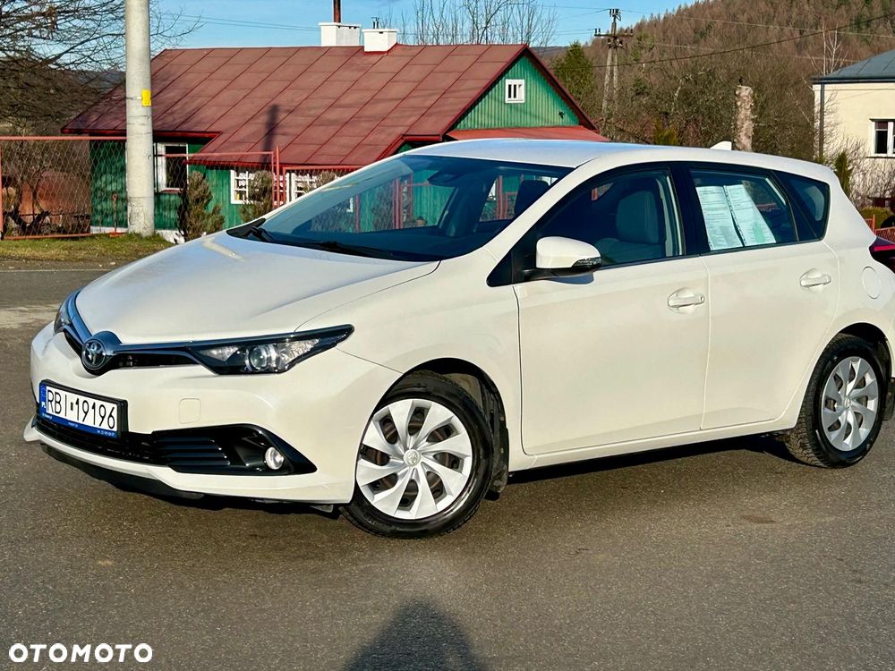 Toyota Auris 1.6 Premium - 20