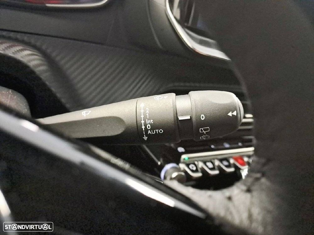 Peugeot 2008 1.2 PureTech Style - 15