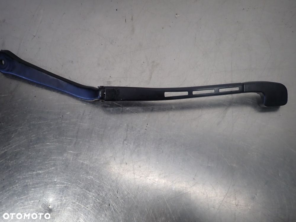 RAMIĘ WYCIERACZKI PRZÓD PRAWE BMW E91 - 6