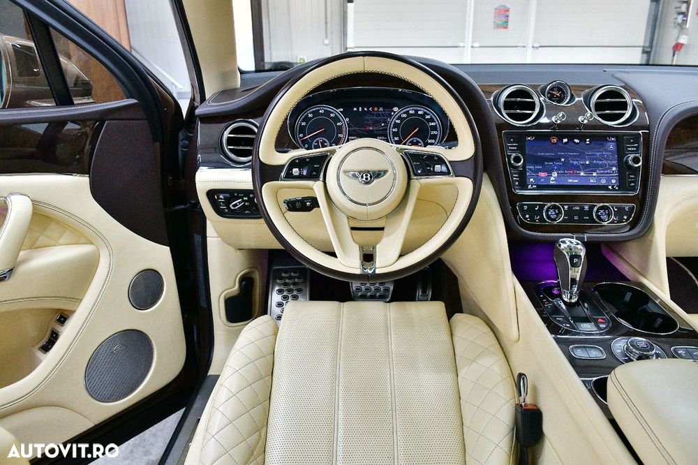 Bentley Bentayga W12 Mulliner - 21