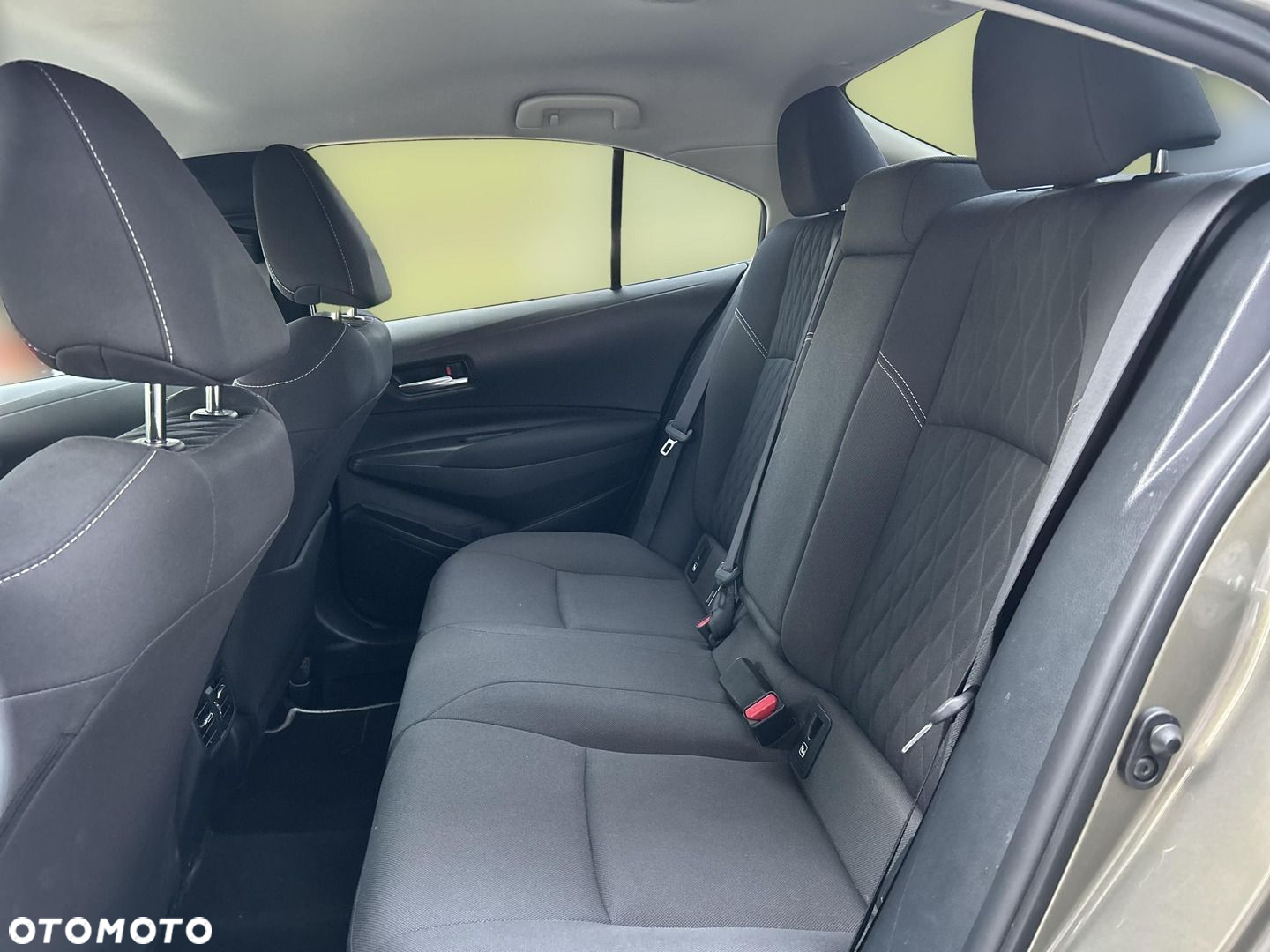 Toyota Corolla - 22