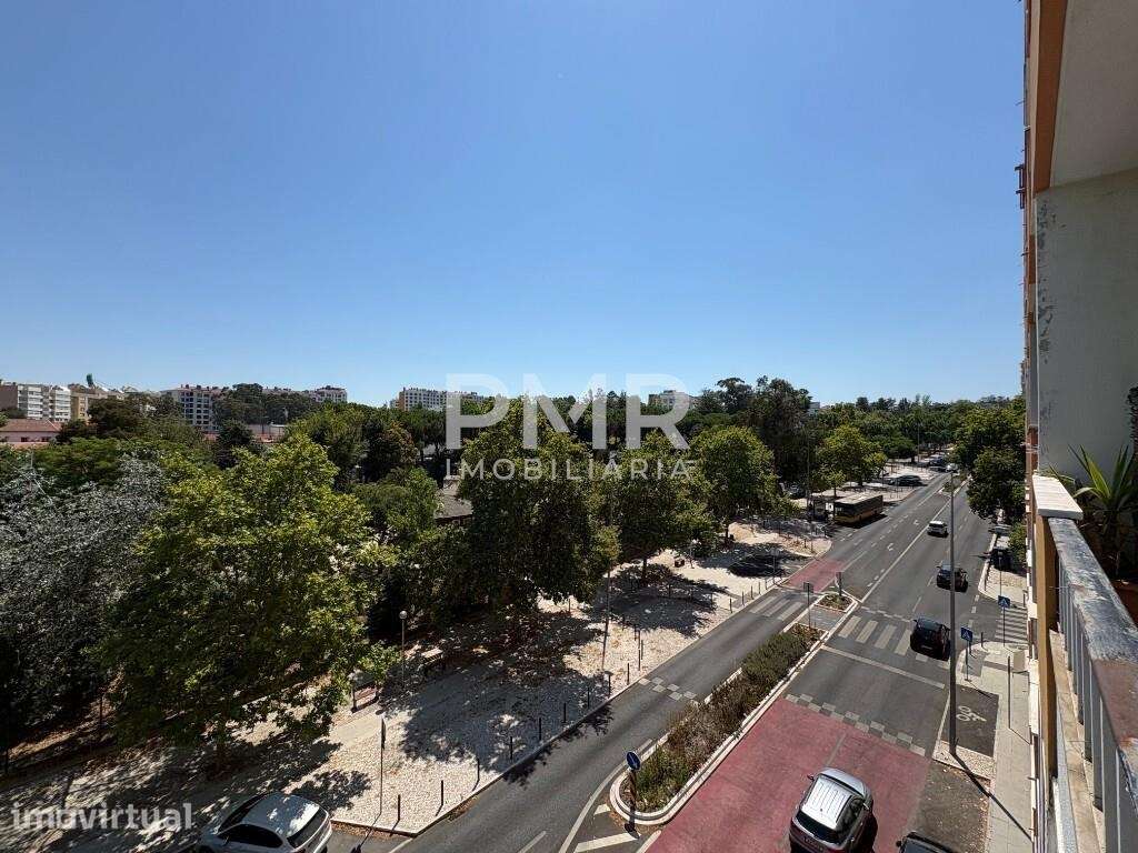Apartamento T2 Lumiar próximo à Quinta das Conchas - Grande imagem: 2/22