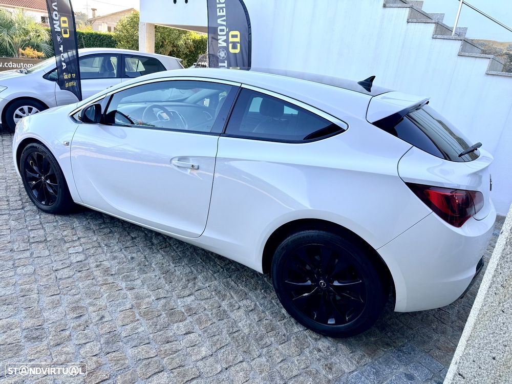 Opel Astra GTC 1.4 T - 21