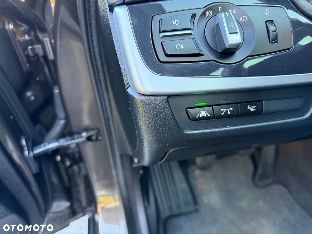 BMW Seria 5 520d Touring Blue Performance - 16