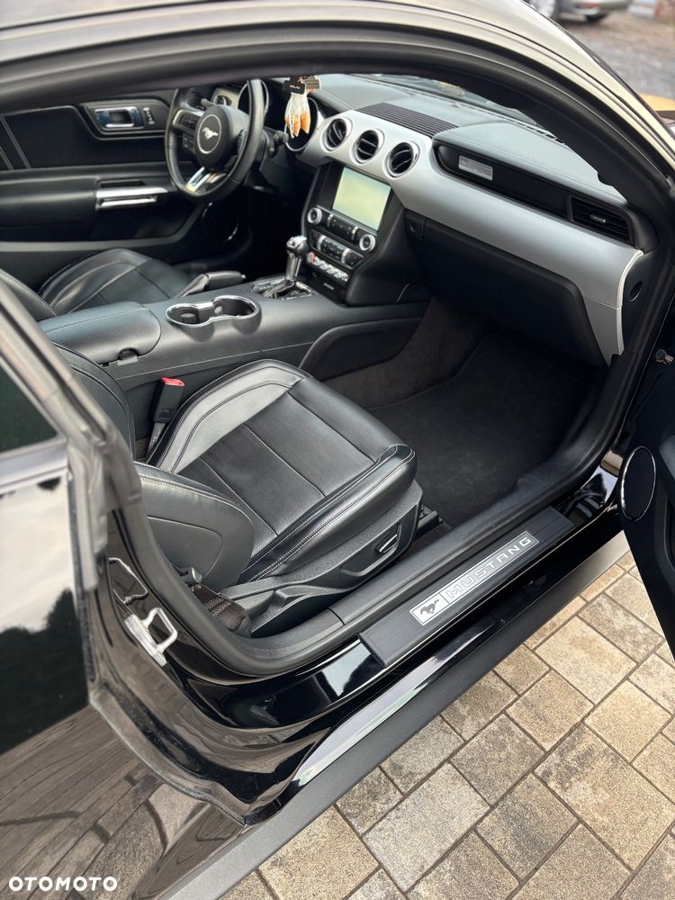 Ford Mustang 5.0 V8 GT - 19
