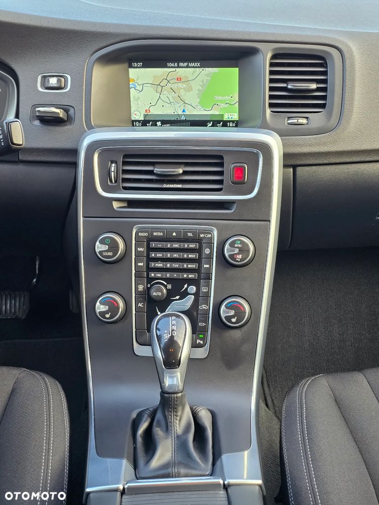 Volvo S60 D3 Geartronic RDesign - 9