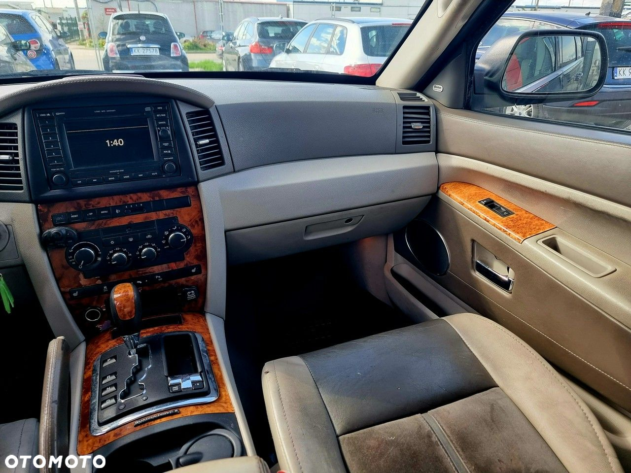 Jeep Grand Cherokee - 15