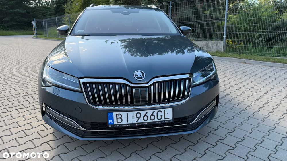 Skoda Superb 2.0 TDI SCR 4x4 L&K DSG - 2