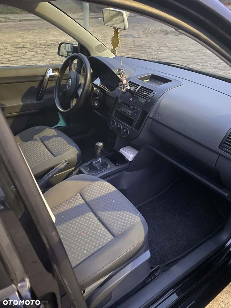 Volkswagen Polo - 7