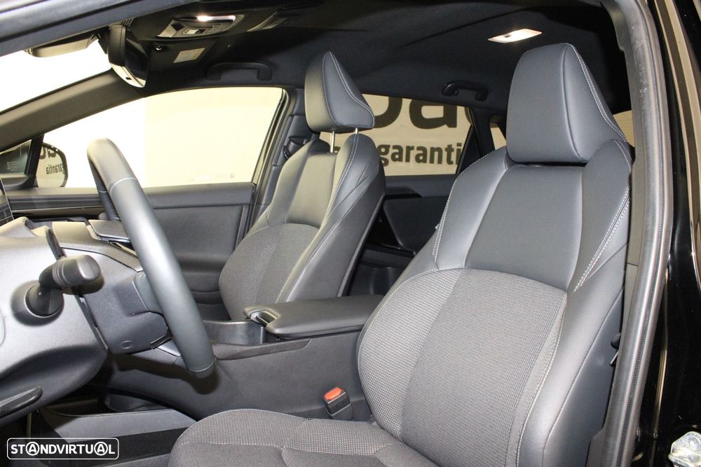 Toyota bZ4X 71,4 kWh Exclusive - 36