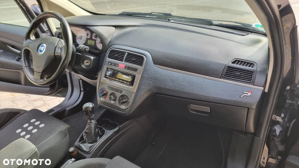 Fiat Punto 1.4 16V Sporting - 13