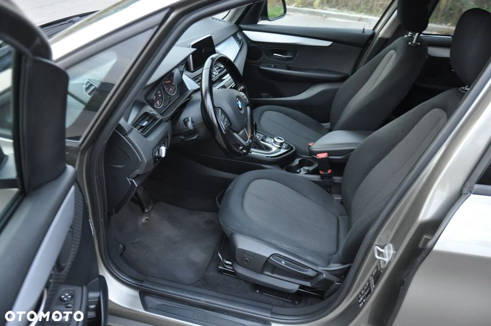 BMW Seria 2 220d Gran Tourer Advantage - 15