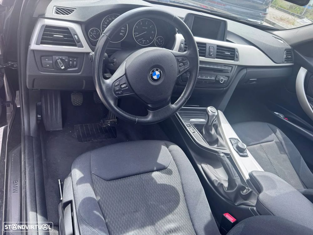 BMW 318 d - 3
