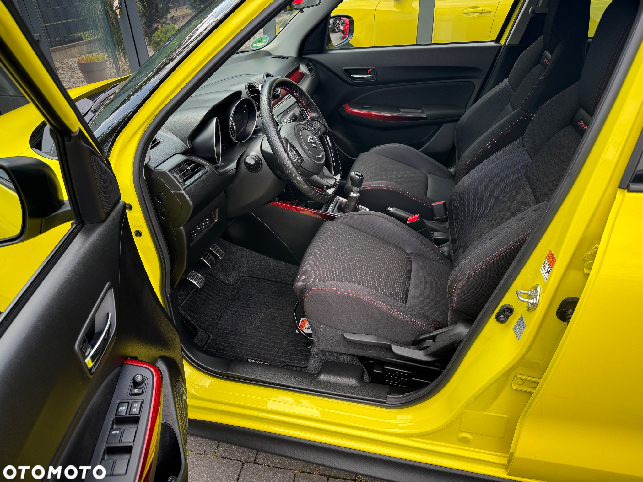 Suzuki Swift Sport 1.4 Boosterjet Hybrid - 10
