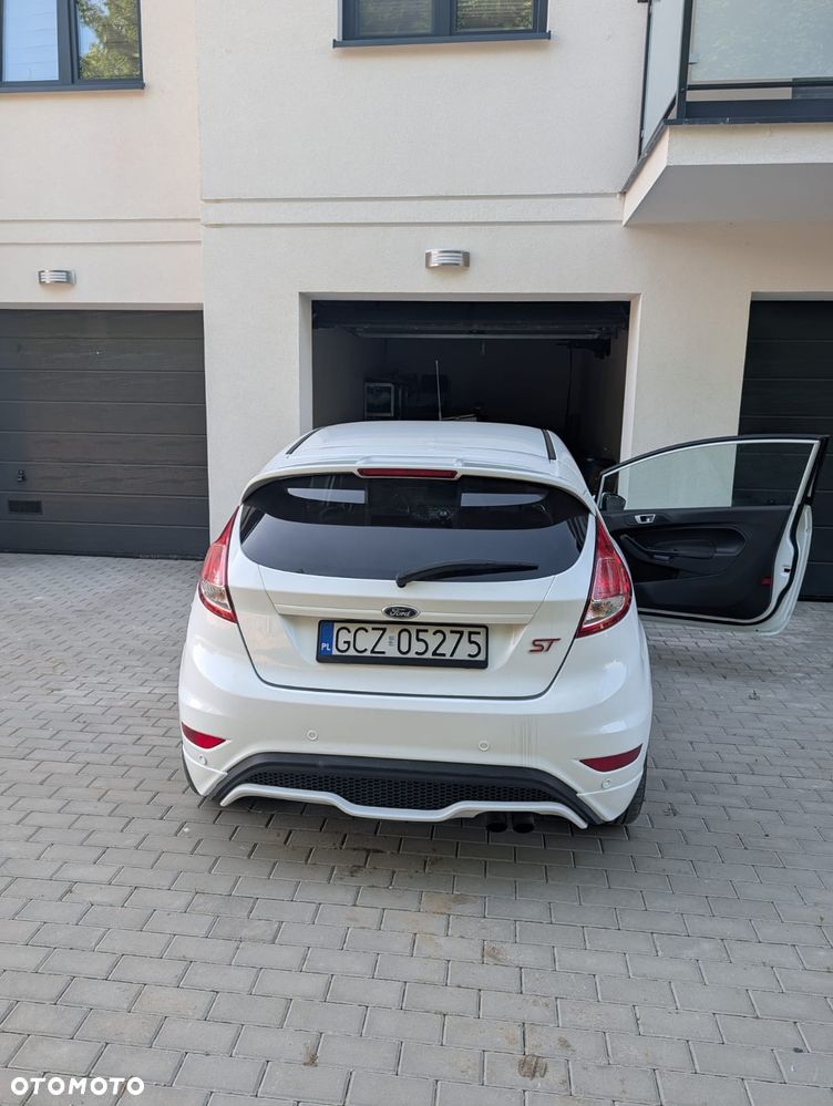 Ford Fiesta ST - 8