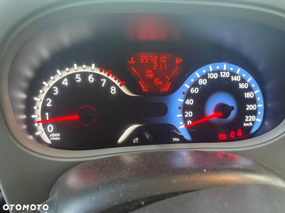 Nissan Cube 1.6 - 10