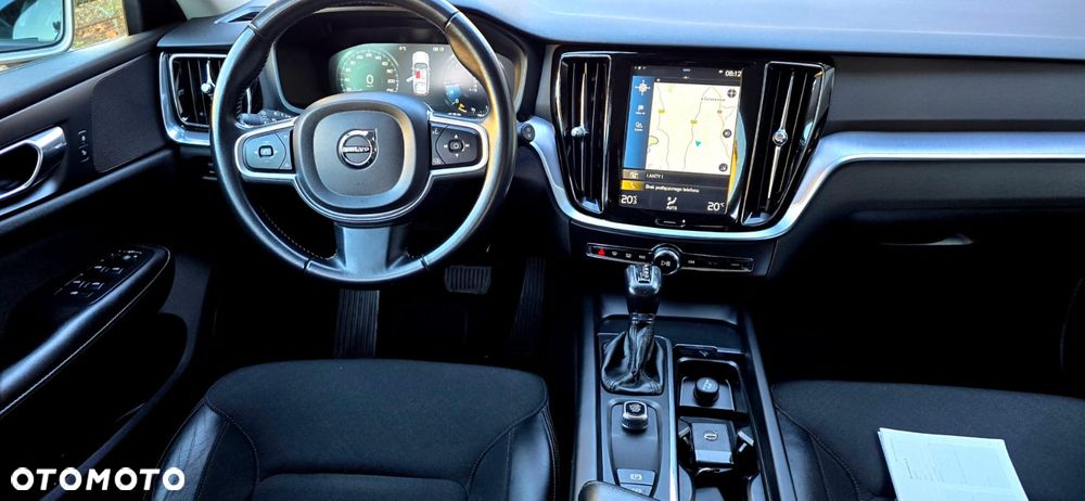 Volvo V60 D3 Geartronic Summum - 36