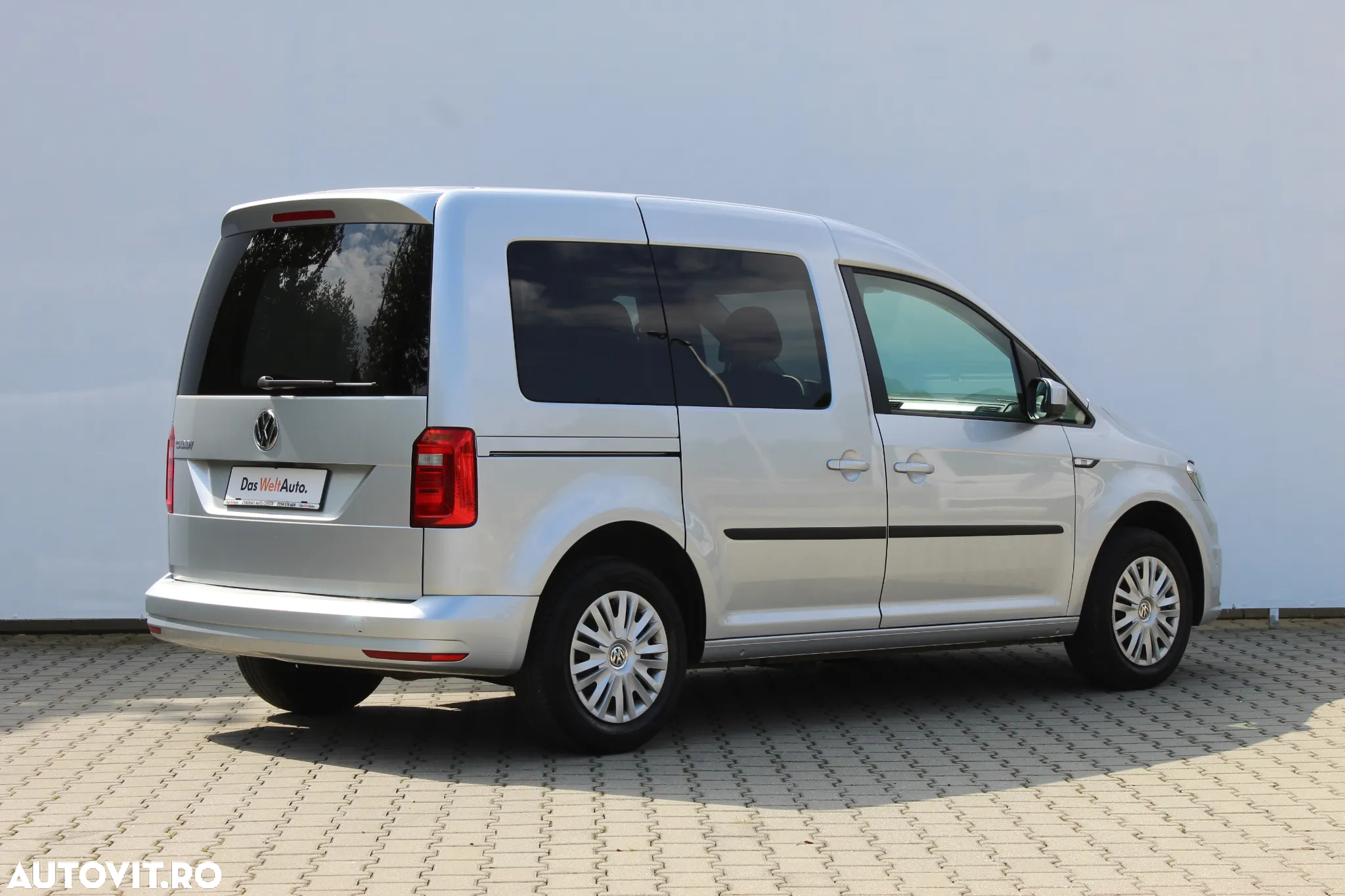 Volkswagen Caddy Combi - 5
