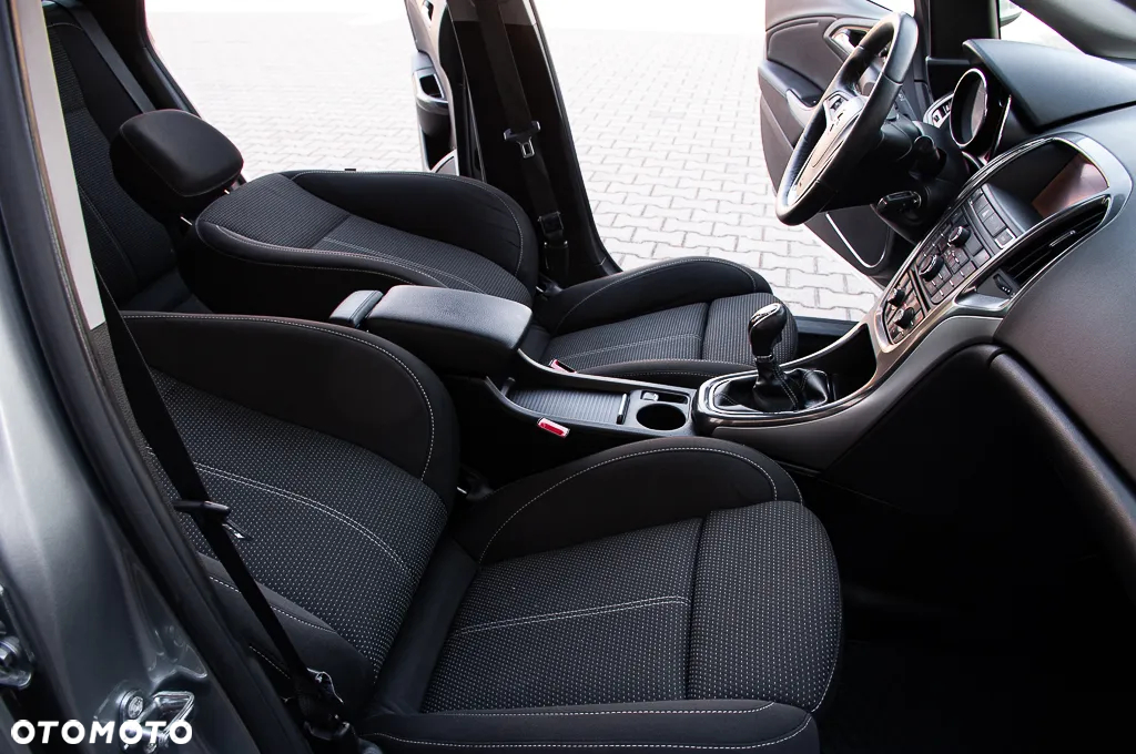 Opel Astra 1.4 Turbo Edition - 30