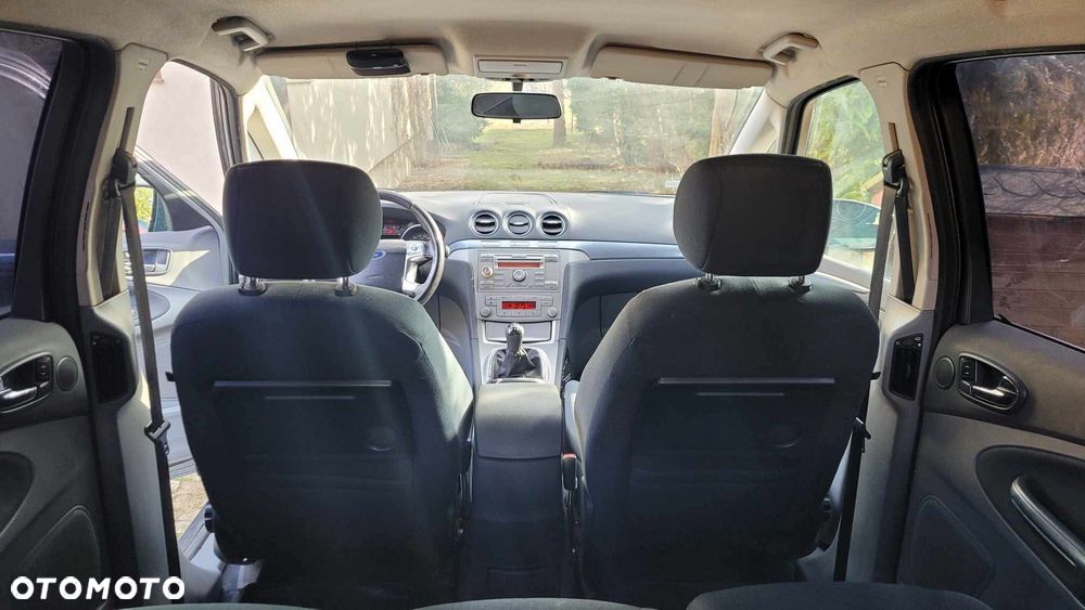 Ford S-Max - 10